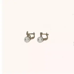 Aretes Winged Pearls - Imagen 2
